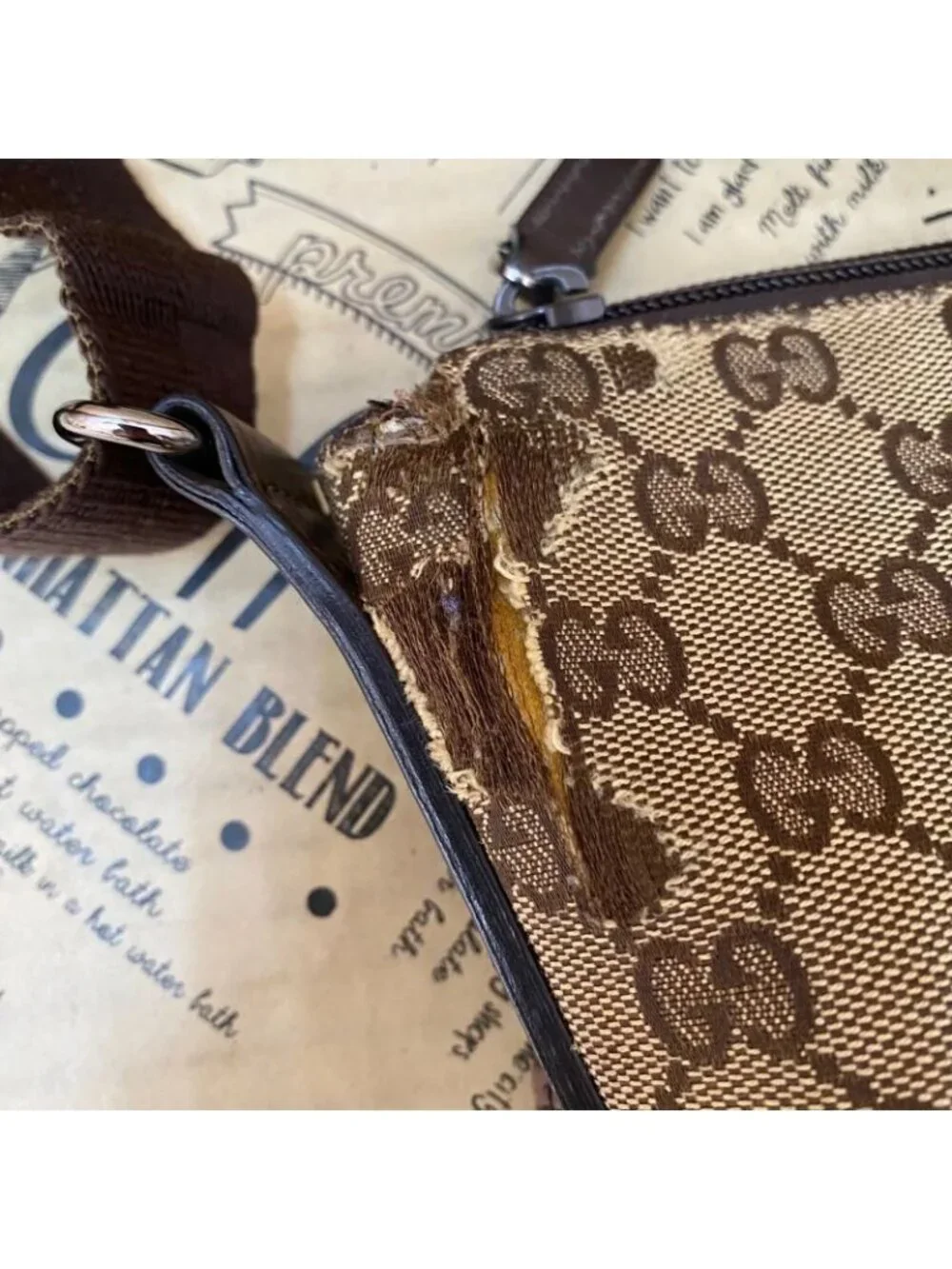 ★SOLD★ Gucci Shoulder Bag GG Canvas Crossbody Brown Perforated - Picture 12 of 16